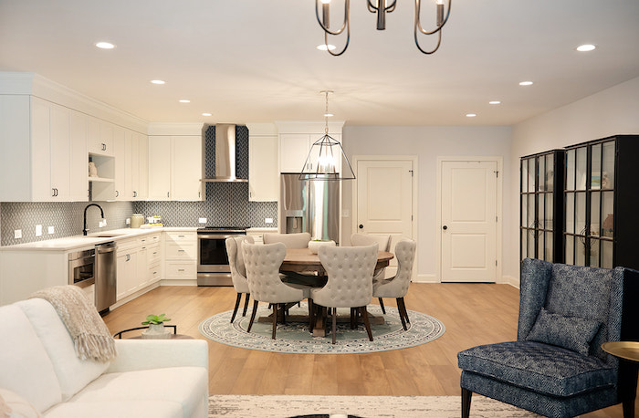 dining area in kitchen